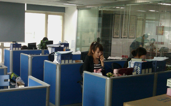 家居礼品与农副特产批发渠道对比：如何选品备货更高效